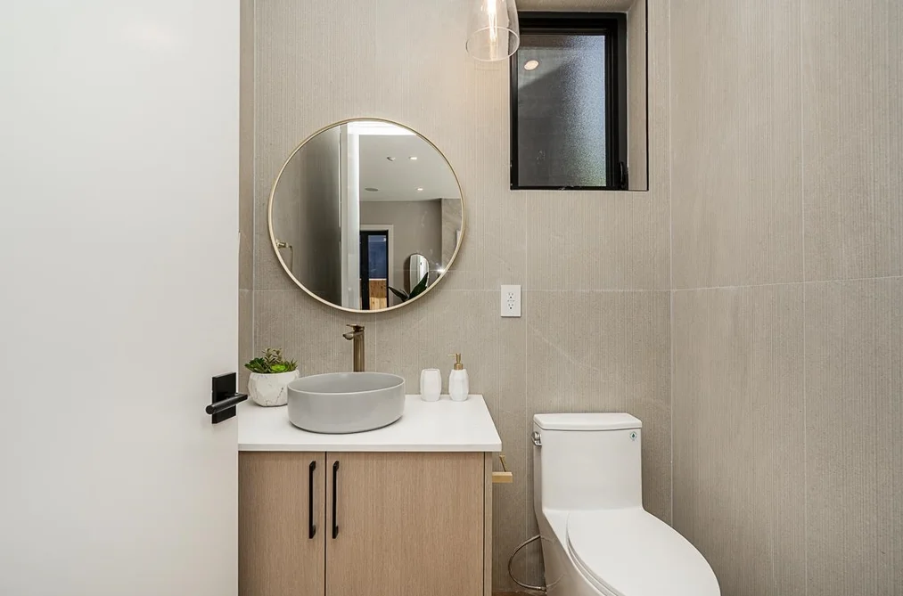 1-4579 W 11th Ave Avenue, Vancouver, BC - Half Duplex for Sale - Photo 14 of 32 1-4579 W 11th Ave Avenue, Vancouver, BC - Half Duplex for Sale - Photo 14 of 32
