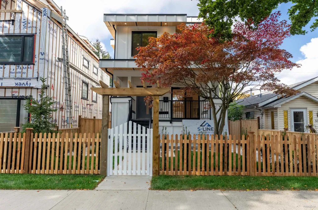 Triplex for sale at 1 5385 Earles Street Vancouver British Columbia - MLS: R3168292
