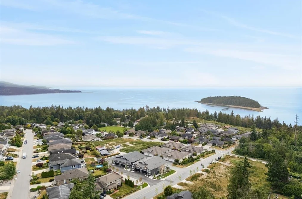 1 5522 MCCOURT ROAD, Sechelt BC V0N 3A7, Sechelt BC — Residential for Sale - Photo 4