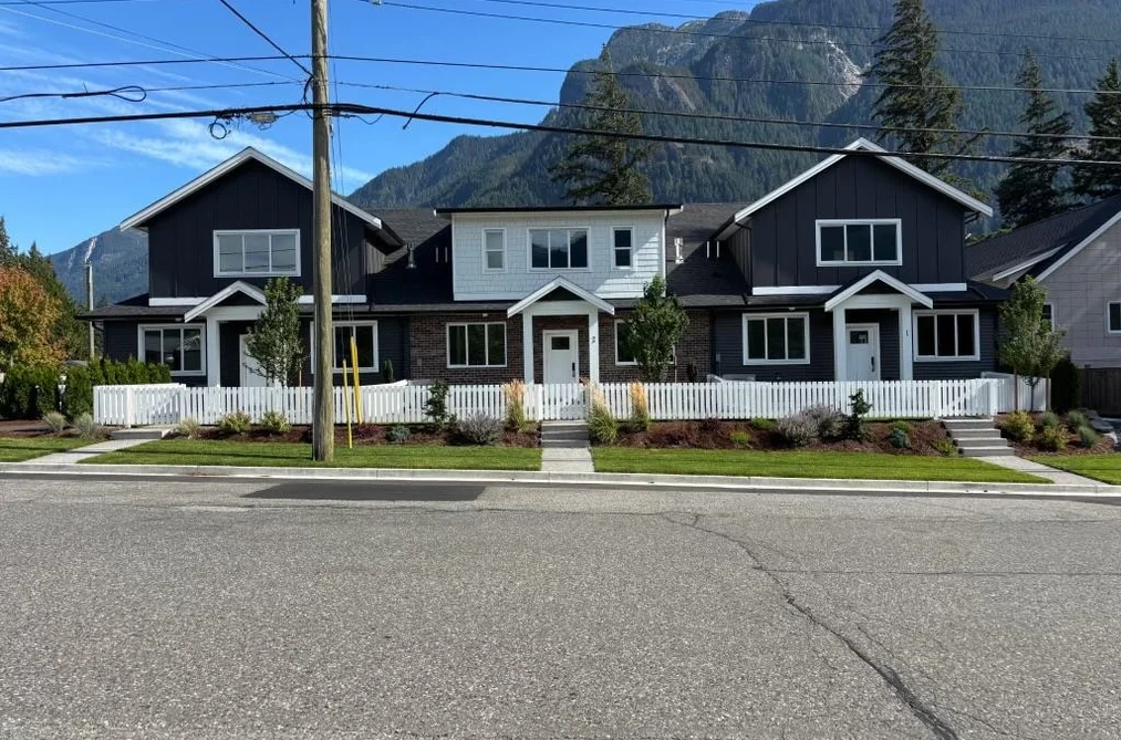 1-558 Park Street, Hope, BC - Townhouse for Sale - Photo 39 of 40 1-558 Park Street, Hope, BC - Townhouse for Sale - Photo 39 of 40