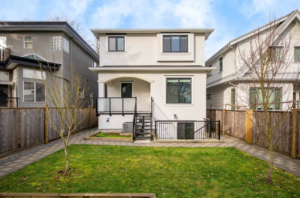 58 E 39TH AVENUE, Vancouver, BC — Residential for Sale — Photo 2 of 40