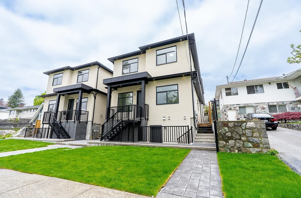 House for sale at 1 5953 Winch Street Burnaby British Columbia - MLS: R3117944
