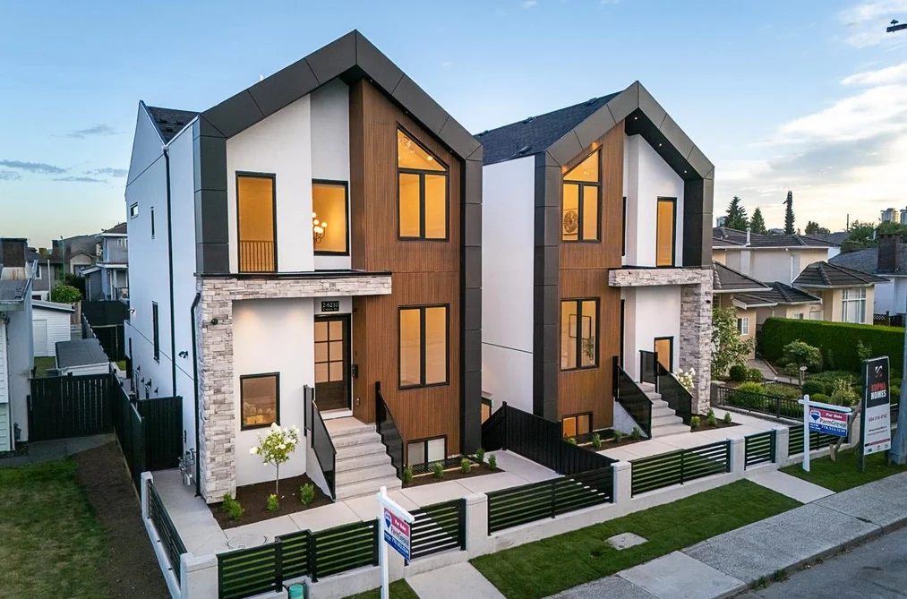 Half Duplex for sale at 1 6210 Curtis Street Burnaby British Columbia - MLS: R3158222