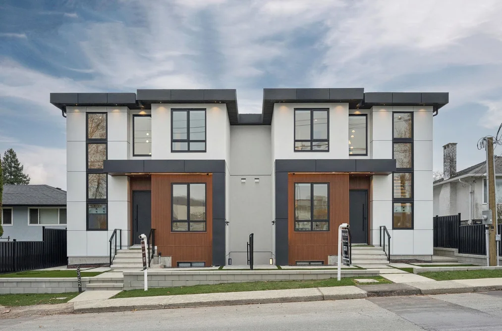 Half Duplex for sale at 1 6362 Curtis Street Burnaby British Columbia - MLS: R3120763