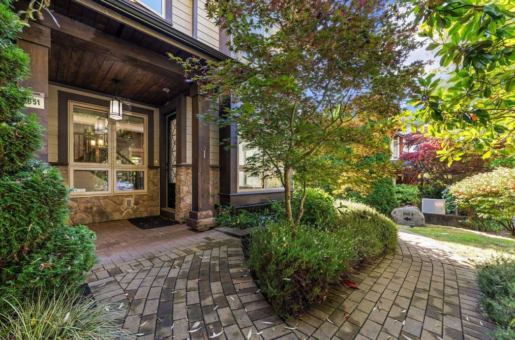 Half Duplex for sale at 1 651 W 14th Street North Vancouver British Columbia - MLS: R3170222