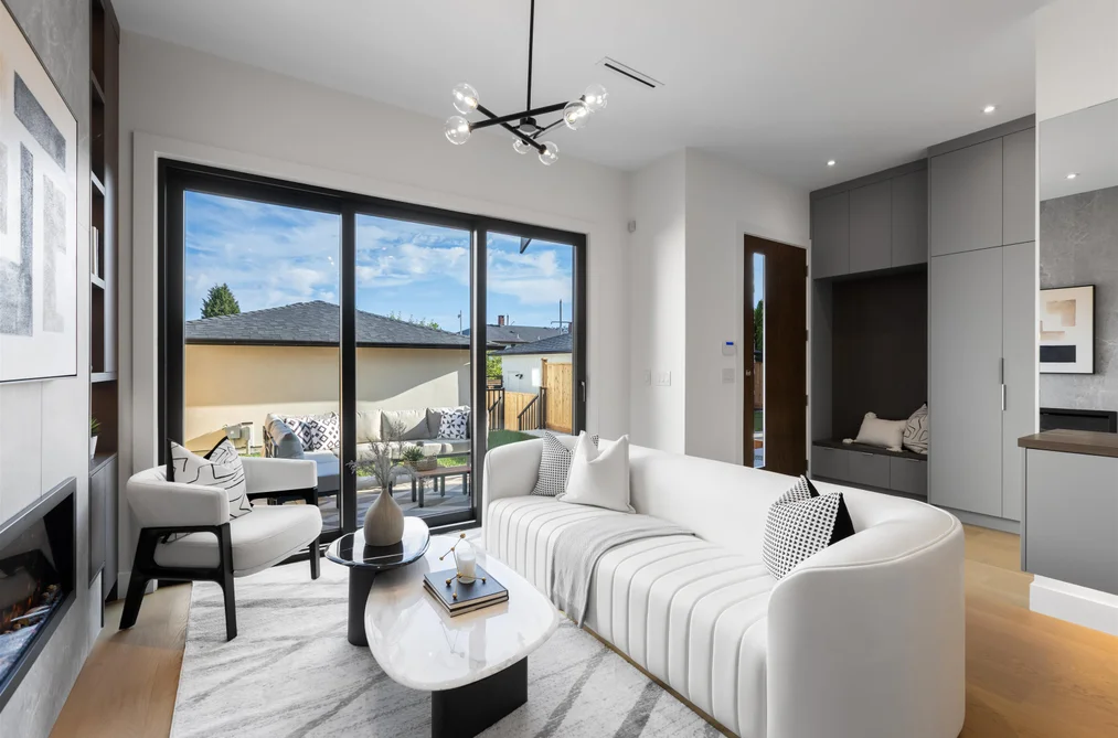 1 6682 NAPIER STREET, Burnaby, BC — Residential for Sale — Photo 4 of 30