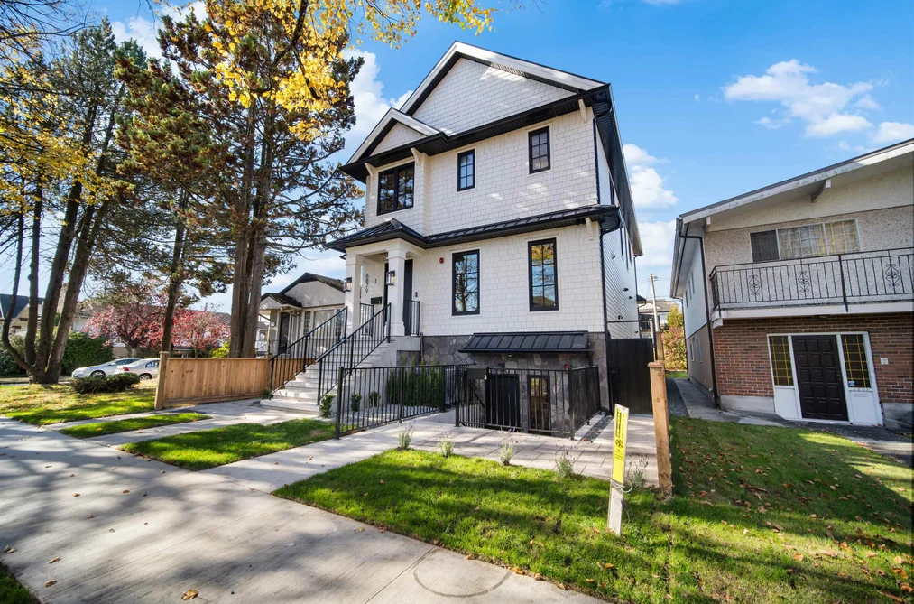 1-6879 Quebec Street, Vancouver, BC - Triplex for Sale - Photo 17 of 20 1-6879 Quebec Street, Vancouver, BC - Triplex for Sale - Photo 17 of 20