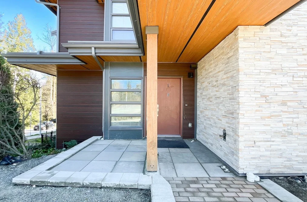 1 70 SEAVIEW DRIVE DRIVE, Port Moody BC V3H 0J9, Port Moody BC — Residential for Sale - Photo 2