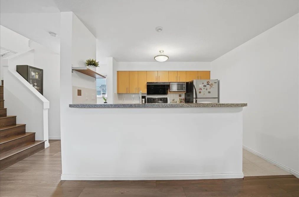 1 7128 17TH AVENUE, Burnaby, BC — Residential for Sale — Photo 13 of 35
