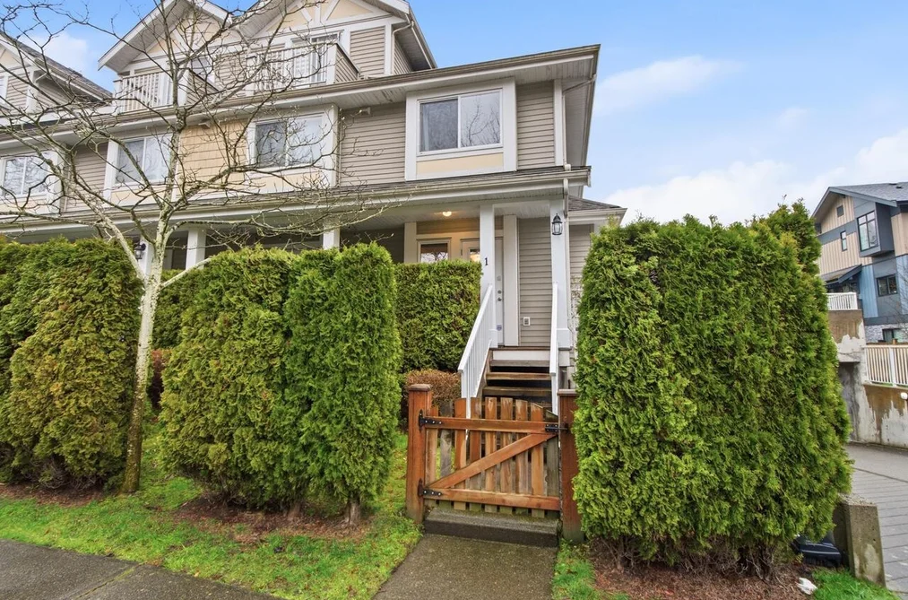 Townhouse for sale at 1 7136 18th Avenue Burnaby British Columbia - MLS: R3096940