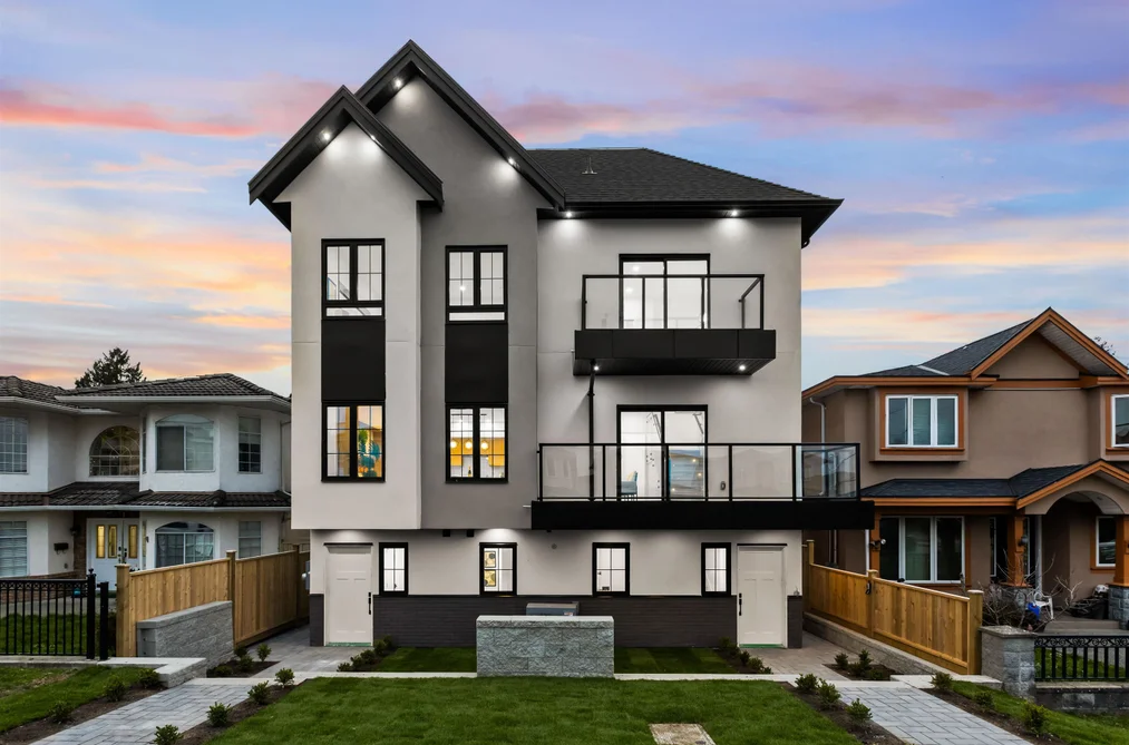 Quadruplex for sale at 1 7353 12th Avenue Burnaby British Columbia - MLS: R3104176