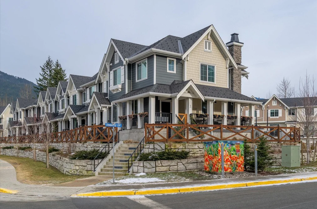 Townhouse for sale at 1 7360 Crabapple Court Pemberton British Columbia - MLS: R3085024