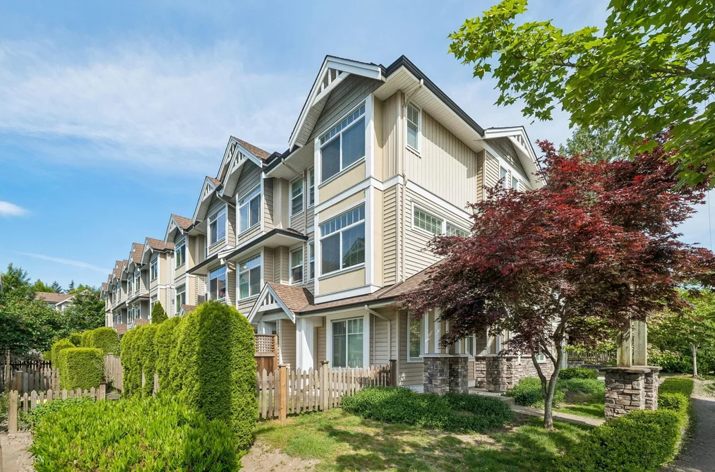 Townhouse for sale at 1 8277 161 Street Surrey British Columbia - MLS: R3127216
