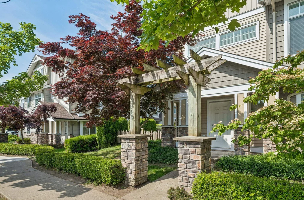 1 8277 161 STREET, Surrey BC V4N 0N3, Surrey BC — Residential for Sale - Photo 2