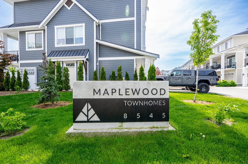 1 8545 MAPLEWOOD ROAD ROAD, Chilliwack BC V2R 0R1, Chilliwack BC — Residential for Sale - Photo 2