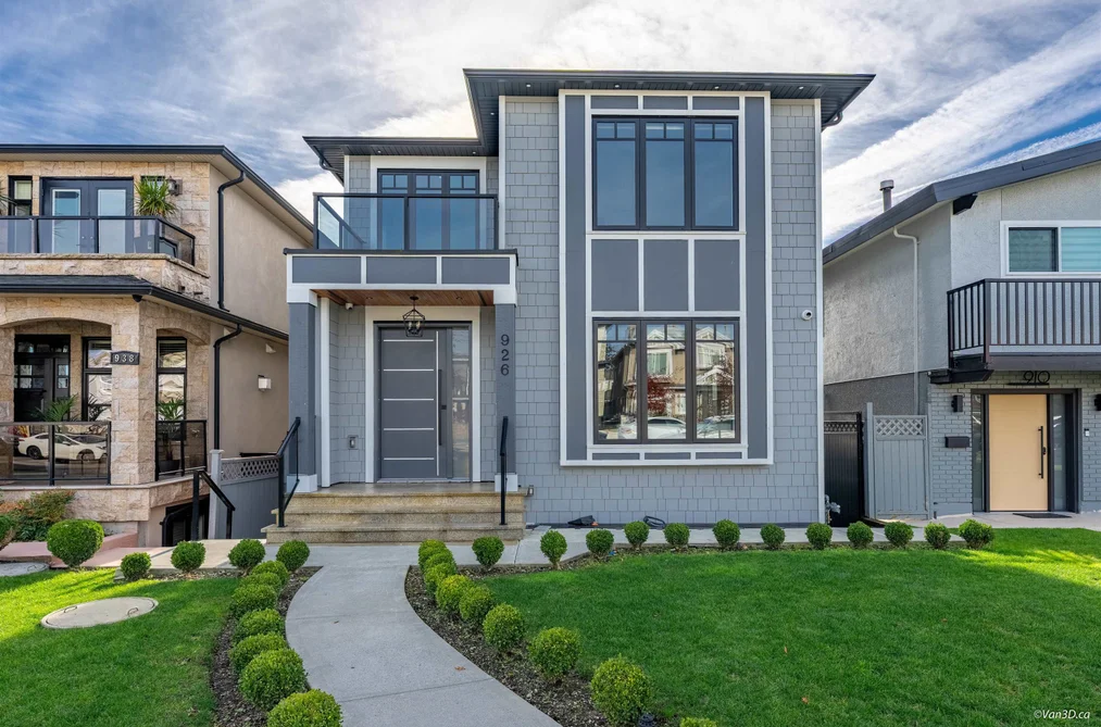 House for sale at 1 926 E 58th Avenue Vancouver British Columbia - MLS: R3116294