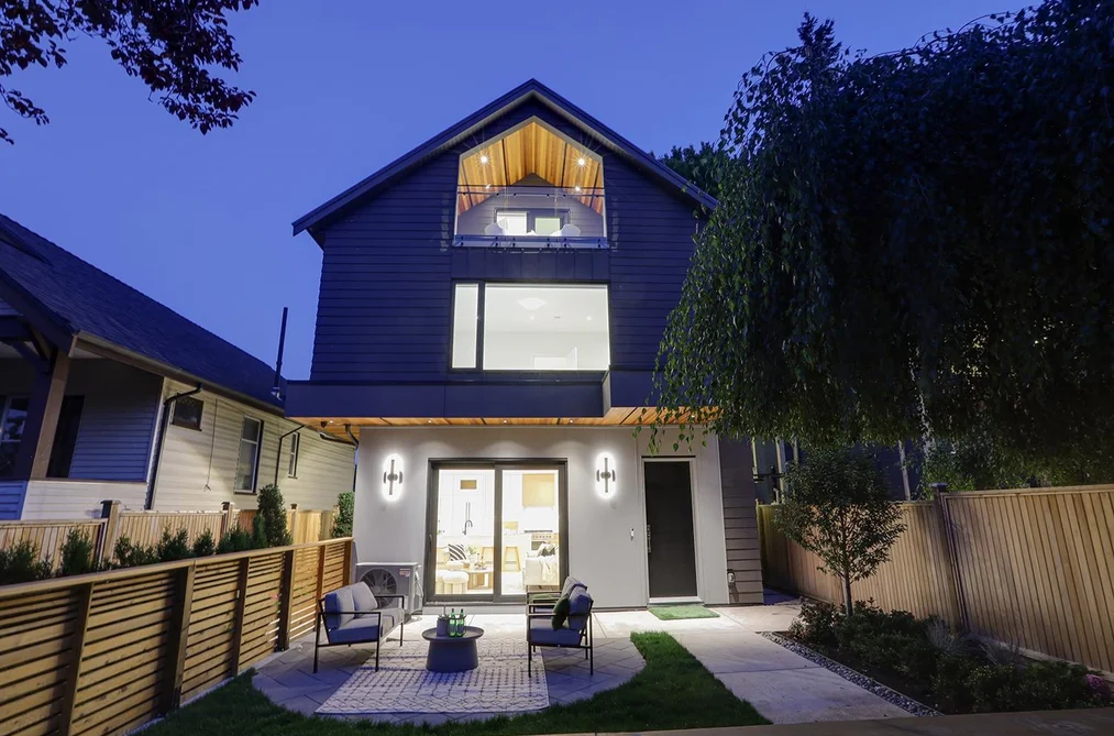 Half Duplex for sale at 1 944 E 13 Avenue Vancouver British Columbia - MLS: R3097594