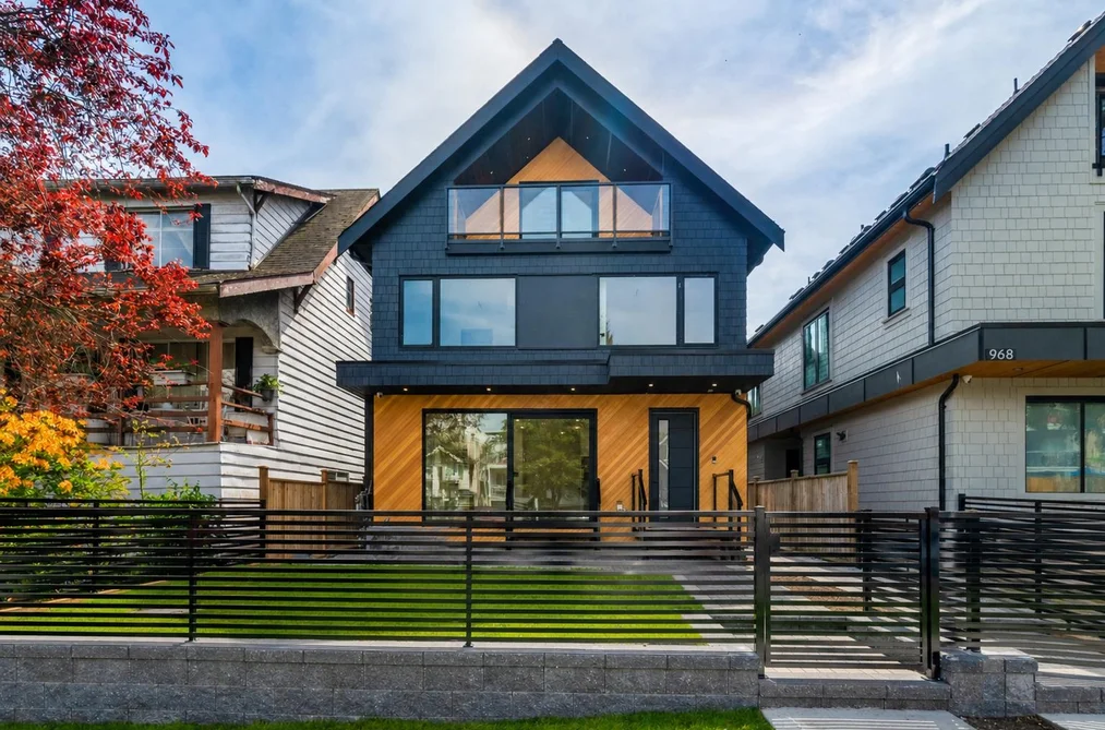 Half Duplex for sale at 1 950 W 17th Vancouver British Columbia - MLS: R3121167