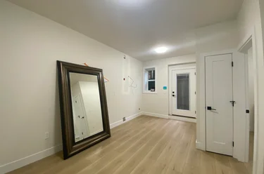 7542 Lindrick Crt Unit 1 Bed Suite, Burnaby, BC - MLS: R3161947