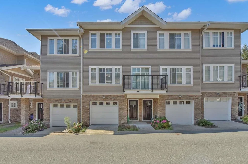 10 13864 HYLAND ROAD, Surrey BC V3W 2C3, Surrey BC — Residential for Sale - Photo 2