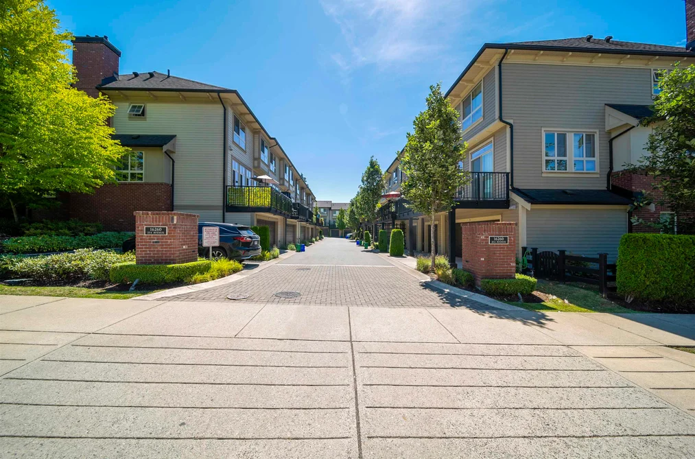 Townhouse for sale at 10 16260 23a Avenue Surrey British Columbia - MLS: R3153474