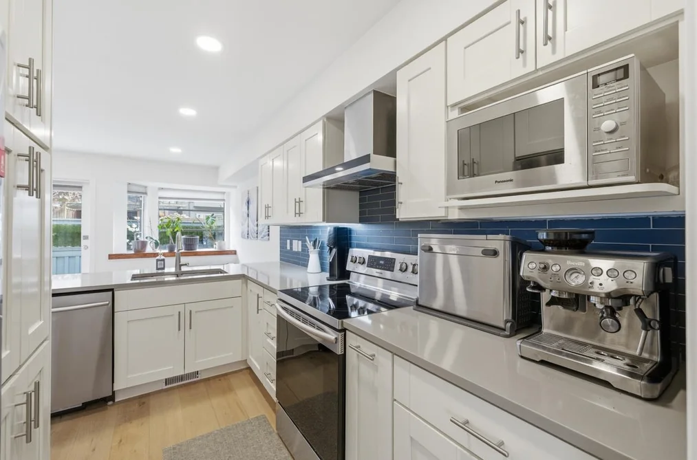 10 2118 EASTERN AVENUE, North Vancouver BC V7L 3G3, North Vancouver BC — Residential for Sale - Photo 3