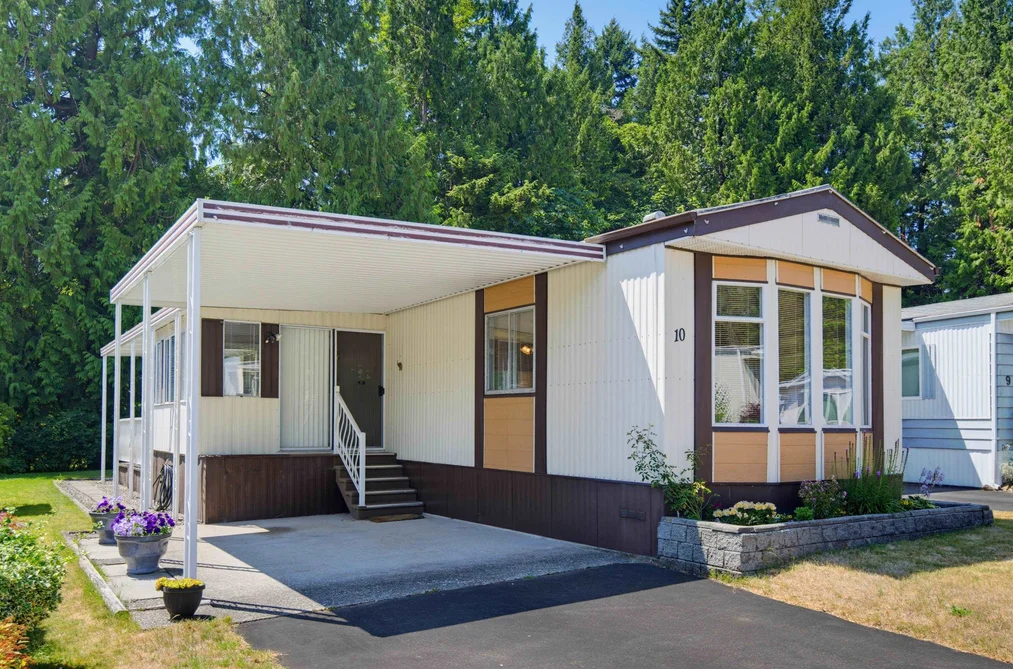 Manufactured Home for sale at 10 2315 198 Street Langley British Columbia - MLS: R3142986