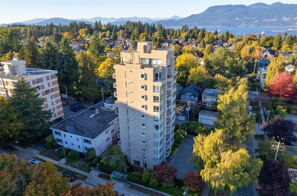 Condo for sale at 10 2575 Tolmie Street Vancouver British Columbia - MLS: R3105292