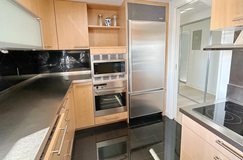 10 2575 TOLMIE STREET, Vancouver BC V6R 4M1, Vancouver BC — Residential for Sale - Photo 4