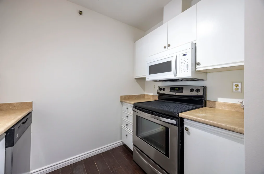 10 3200 WESTWOOD STREET, Port Coquitlam BC V3C 3L8, Port Coquitlam BC — Residential for Sale - Photo 4