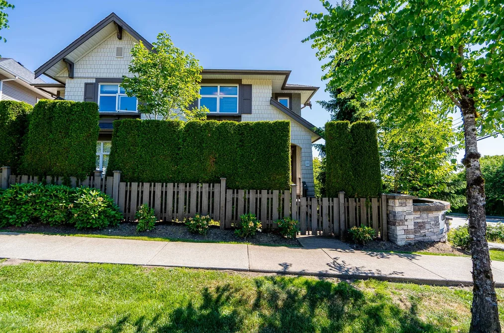 10 3400 DEVONSHIRE AVENUE, Coquitlam BC V3E 0L1, Coquitlam BC — Residential for Sale - Photo 2