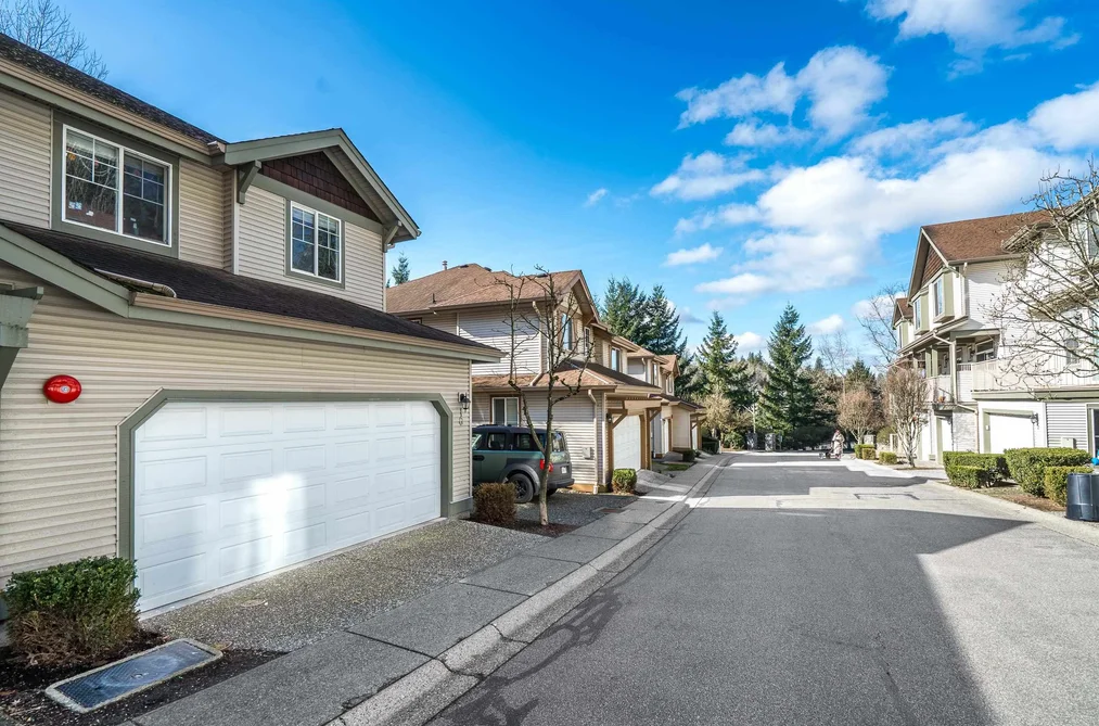 10 35287 OLD YALE ROAD, Abbotsford BC V3G 8H5, Abbotsford BC — Residential for Sale - Photo 3