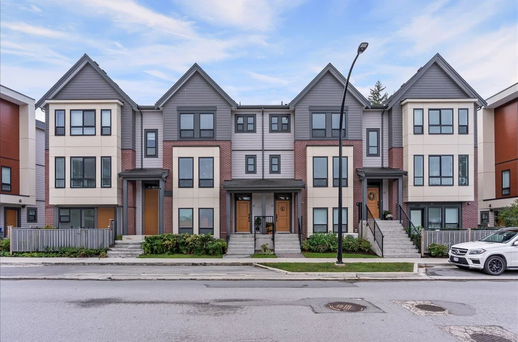 10 45500 CAMPUS DRIVE, Chilliwack BC V2R 6E9, Chilliwack BC — Residential for Sale - Photo 2