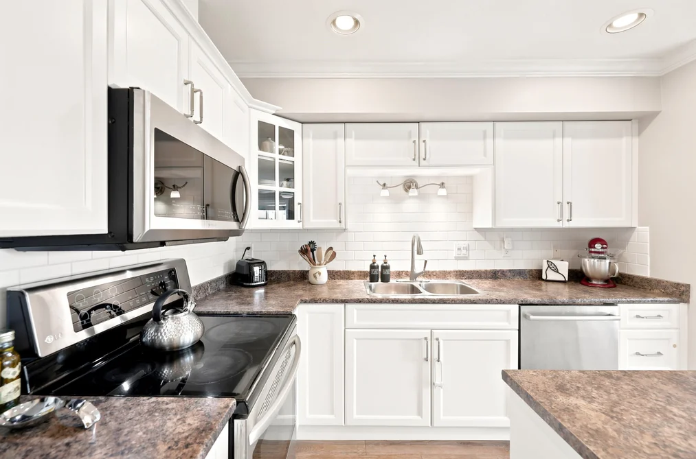 10 5900 JINKERSON ROAD, Chilliwack BC V2R 0B2, Chilliwack BC — Residential for Sale — Photo 6 of 38