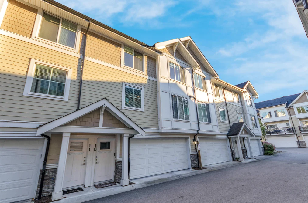 Townhouse for sale at 10 7056 192 Street Surrey British Columbia - MLS: R3123974
