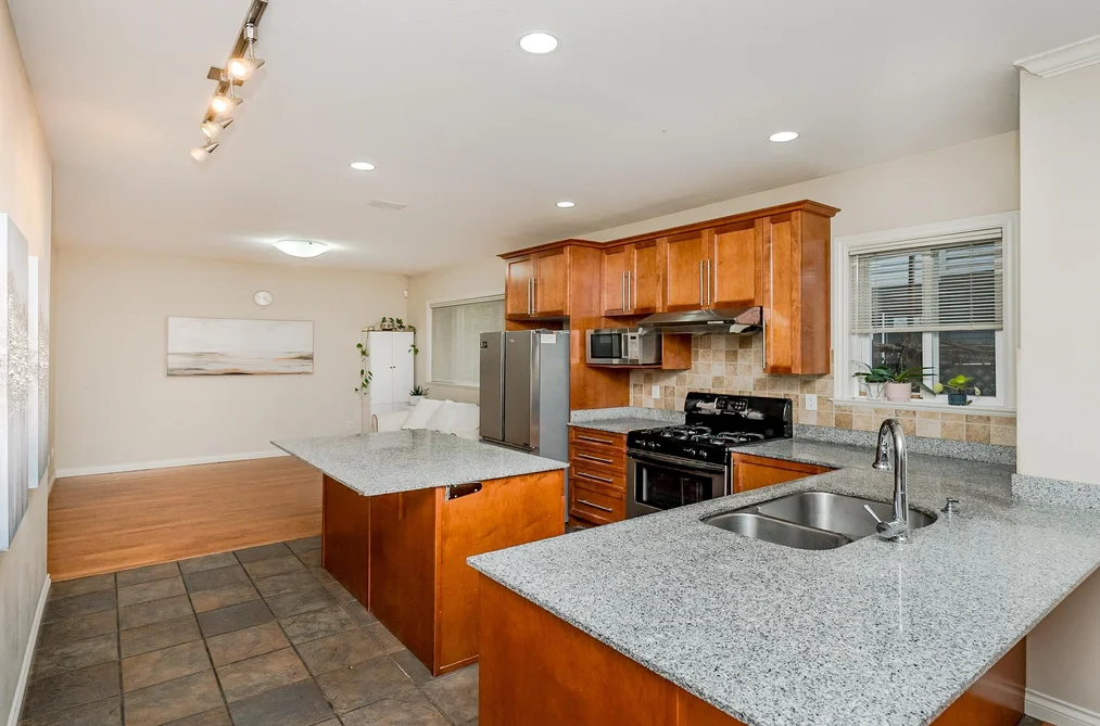 10 7060 BRIDGE STREET, Richmond BC V6Y 2S7, Richmond BC — Residential for Sale - Photo 7