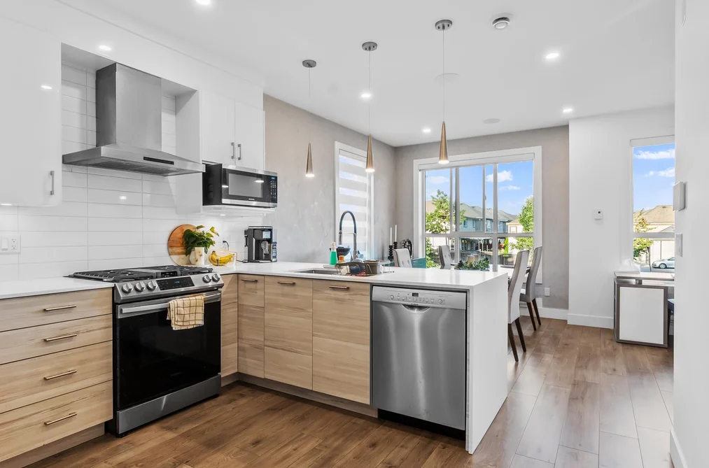 Townhouse for sale at 10 7177 194a Street Surrey British Columbia - MLS: R3097491