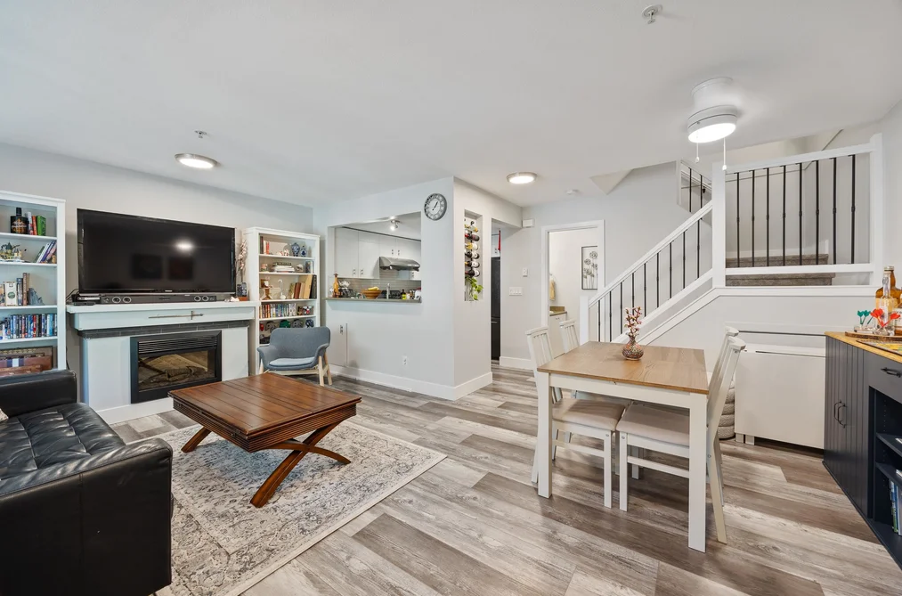 Townhouse for sale at 10 7428 Southwynde Avenue Burnaby British Columbia - MLS: R3144067