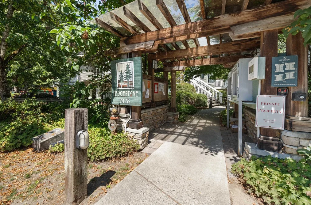 10 7428 SOUTHWYNDE AVENUE, Burnaby, BC — Residential for Sale — Photo 29 of 35