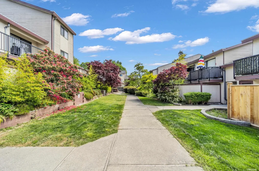 10 7561 HUMPHRIES COURT, Burnaby, BC — Residential for Sale — Photo 33 of 40