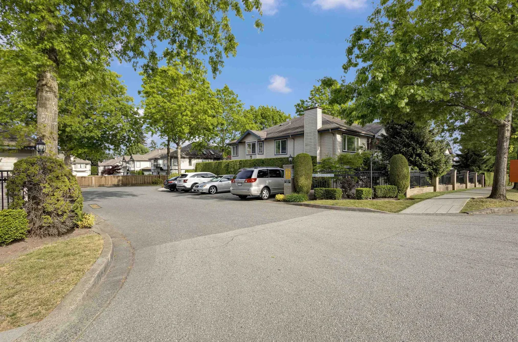 10 8388 158 STREET, Surrey BC V4N 2Y7, Surrey BC — Residential for Sale - Photo 2