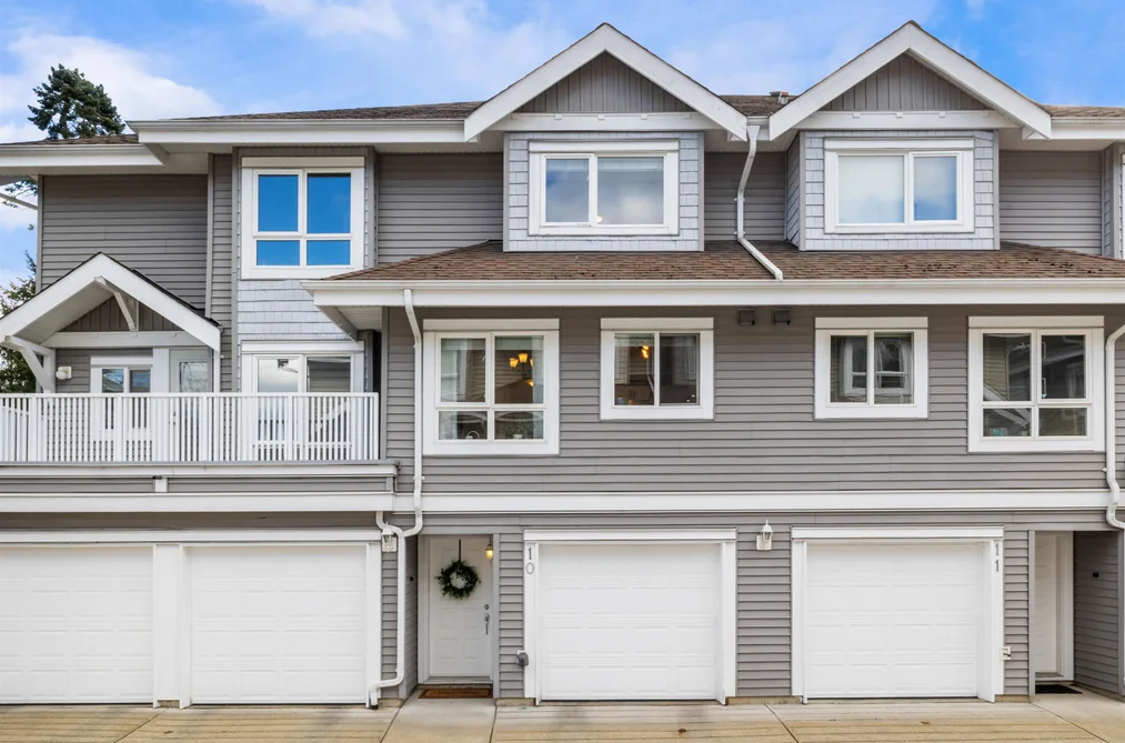 Condo for sale at 10 8968 208 Street Langley British Columbia - MLS: R3109065