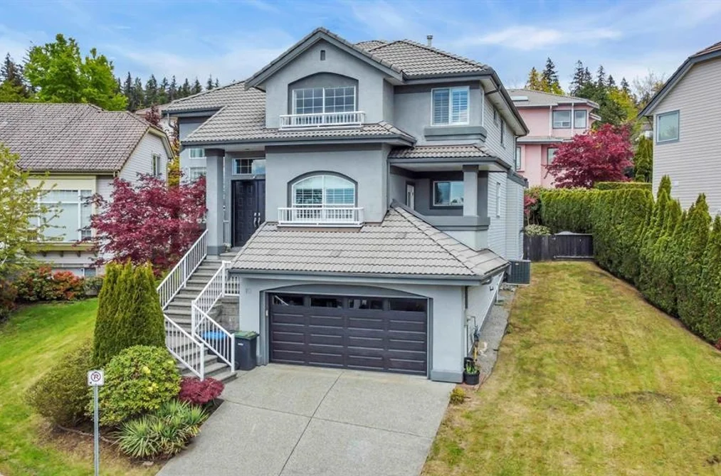 House for sale at 10 Cedarwood Court Port Moody British Columbia - MLS: R3074367
