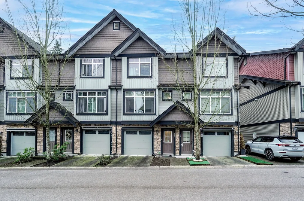 Townhouse for sale at 100 6299 144 Street Surrey British Columbia - MLS: R3125061