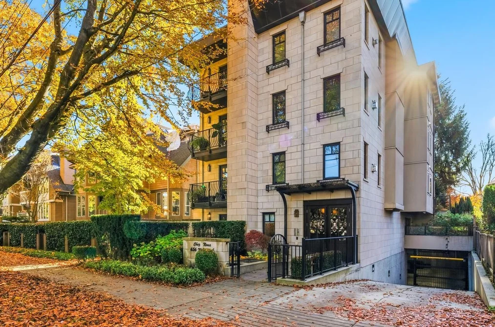 Townhouse for sale at 100 656 W 13th Avenue Vancouver British Columbia - MLS: R3065231