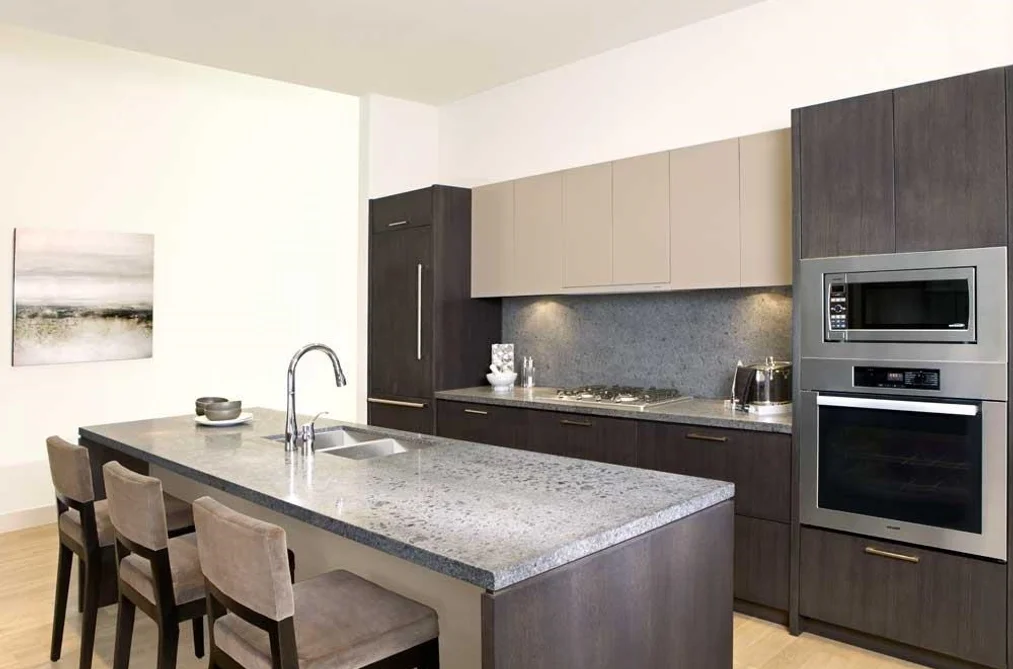 100 888 ARTHUR ERICKSON PLACE, Vancouver BC V7T 0B1, Vancouver BC — Residential for Sale - Photo 2