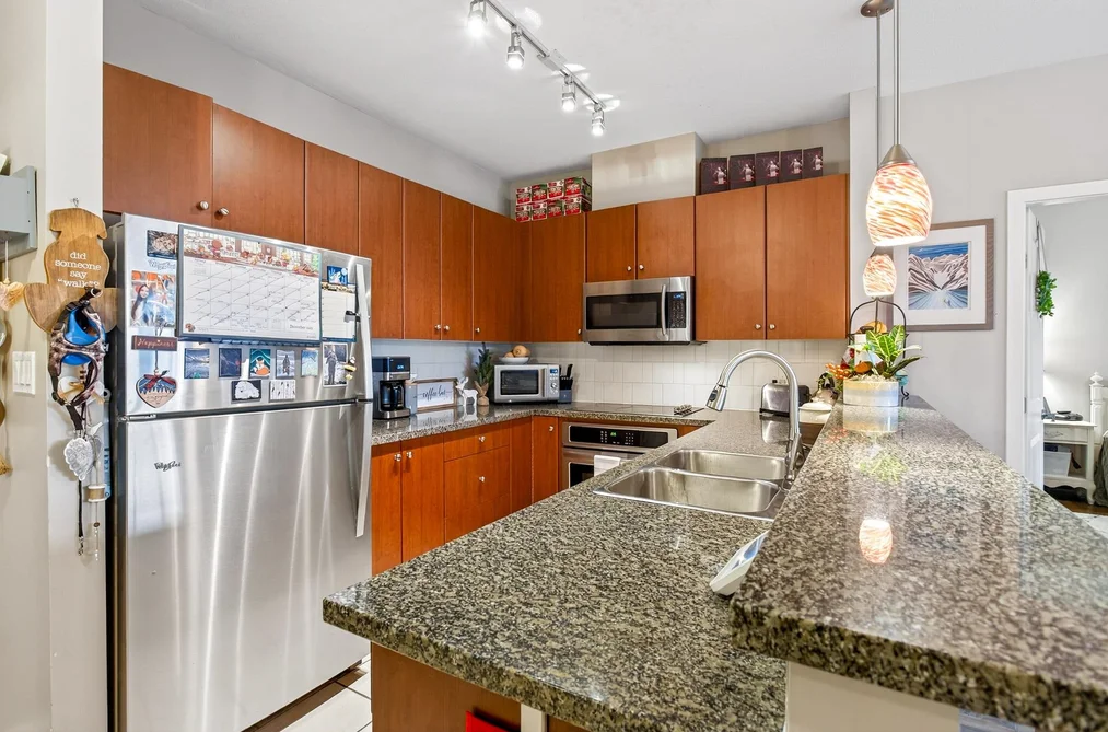 302 100 CAPILANO ROAD, Port Moody BC V3H 5M9, Port Moody BC — Residential for Sale - Photo 7