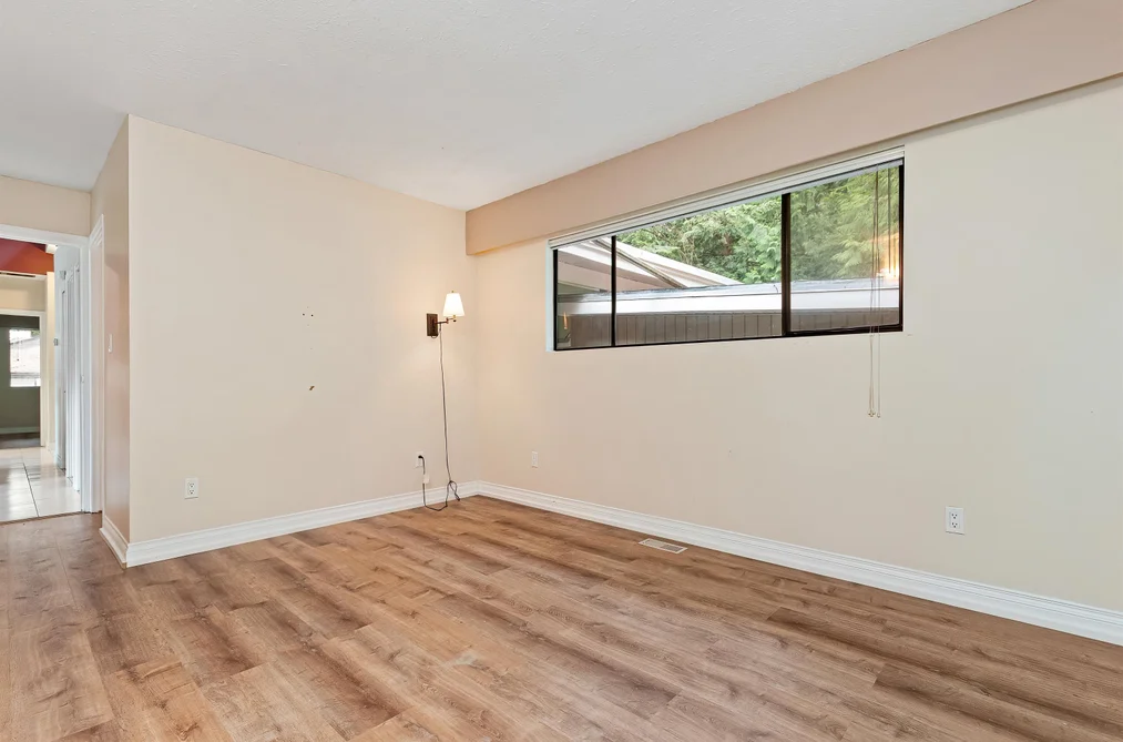 100 ROBERTSON CRESCENT, Hope BC V0X 1L4, Hope BC — Residential for Sale — Photo 19 of 40