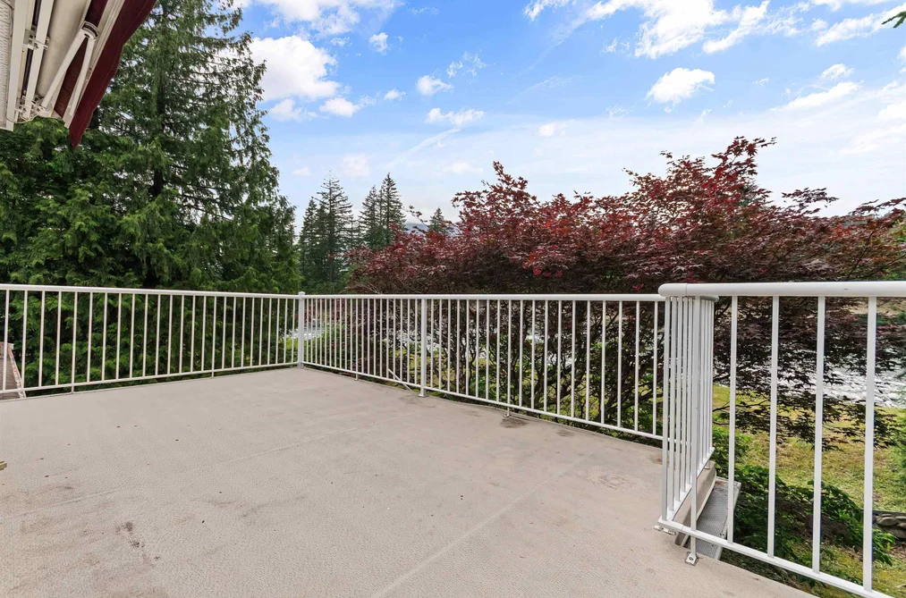 100 ROBERTSON CRESCENT, Hope BC V0X 1L4, Hope BC — Residential for Sale — Photo 26 of 40