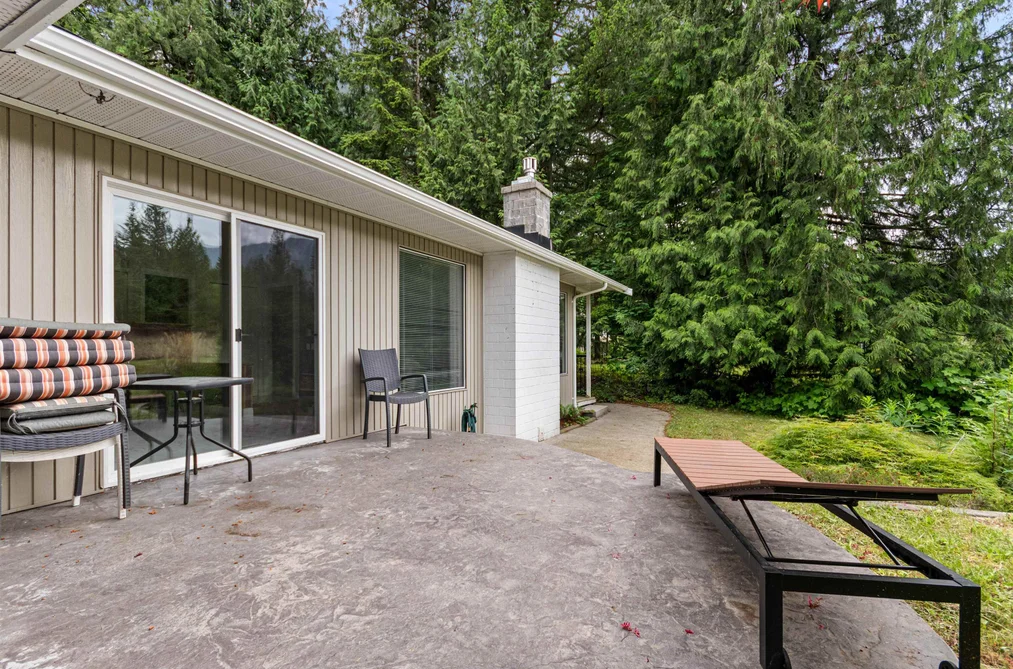 100 ROBERTSON CRESCENT, Hope BC V0X 1L4, Hope BC — Residential for Sale — Photo 30 of 40